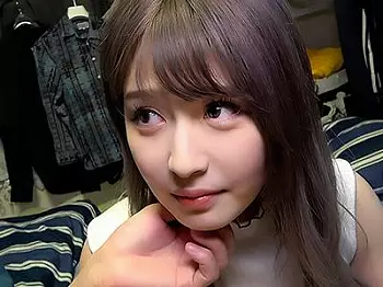 【優梨まいな】自宅での飲酒がロマンチックな雰囲気に！豊胸の彼女が照れくさそうに胸を弄ばれ激しいセックスで狂ったように喘ぐ