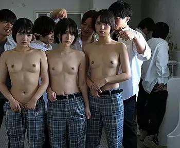 【集団レイプ】学力が足りずド底辺ヤンキー男子校に新設された女子枠にしか受からなかった3人の少女の末路&hellip;
