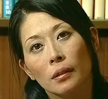 【ヘンリー塚本作品】「あぁ&hellip;あの男のマラ挿れられたいわ&hellip;」閉経した五十路の未婚熟女、帰宅したら即、卑猥なオナニー。