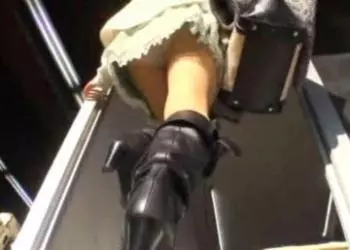 【マジックミラー号】ニーハイブーツの女子大生に媚薬でキマってもらったｗｗｗ（大石もも子）・