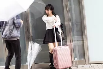＜立ちんぼ＞※家出中の巨乳娘を捕獲成功&rarr;ハメ撮り開始&hearts;マン汁前回のエロマンコを追撃ピストン責めｗｗｗｗ＜美少女＞
