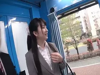 『恥ずかしいね』仕事仲間と一人エッチ見せ合って発情　そのまま激カワな美女との幸せな展開が待っている