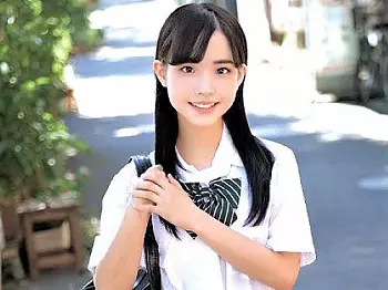 【素人ナンパ】か細い指を奥までぶっ挿し濡れマンで羞恥オナニーしたロリ美少女JKが制服着衣の立ちバックで肉棒ぶっ挿される