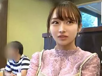 【乳寄せ正常位&times;素人】マルチ美人がエロ結合！鬼畜プレーの壁際イラマチオ！潮吹きおしっこ！乳寄せ正常位でズコって顔射！