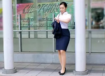 【OL&times;超ドM】極エロ淫尻★不動産会社の美人スーツOLさん♪ ド変態イラマでバキバキ勃起の巨根と卑猥性交してしまう！