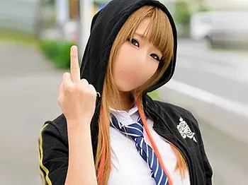 【素人ハメ撮り】すぐにデレ始めるエロ美少女ｗｗｗ催淫ドラッグの影響でハメ潮&hellip;ドップリ生中出しされた女子高生ｗ【ロリJK】