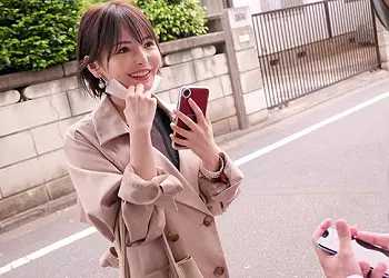 【巨乳アナル舐め】職場の男にリップ責めしまくる淫乱女！一室に連れ込みおしゃぶり三昧で抜き絞る
