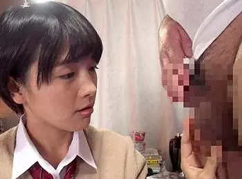 ≪制服≫「おじさんと毎日セックスしたいんです&hellip;」ショートカットの美少女がとんでもない変態www