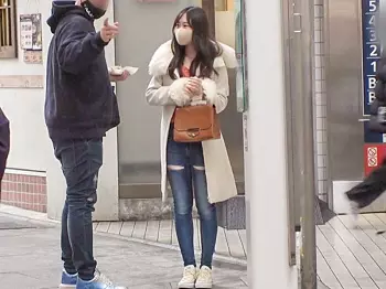 ［強烈～陰毛JD/ナンパ、エロ動画］ごめんなさいスプラッシュ！秒でオモラシするプリケツ娘が巨根を咥え込んで離さねえWWW