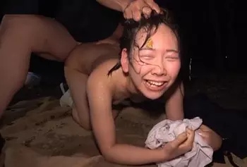【集団レイプ】田舎道で拉致られ恐怖と絶望の中、暗闇で見知らぬ男たちに中出しされた少女たち