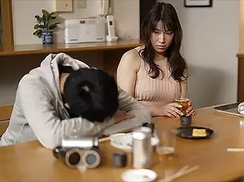 【巨乳&times;中出し】敏感な性感帯に剛直を打ち付けられ止まらぬ激しい子宮内への射精に翻弄される