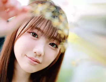 尋常じゃないかわゆさ、無自覚な最強美少女、期待の新人19歳AVデビュー 石川澪