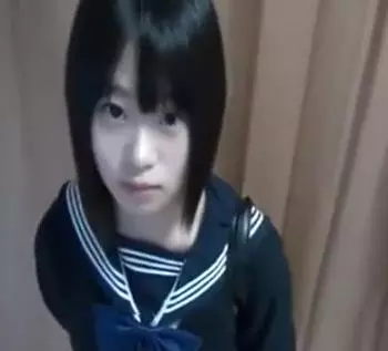 可愛すぎるS級女子高生降臨！！おやじと援交した流出動画