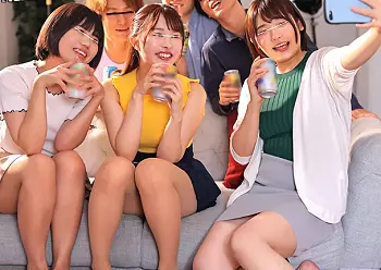 【新入生D】ヤリサーと知らずに入部して来た大学デビューの田舎ロリフェイス娘を好き放題の肉オナホに！