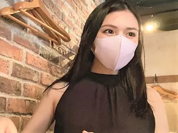 【素人ハメ撮り】生がいいですよね♪ぜったい生!好き嫌いない何でも食べれるスレンダー美女がパイパンまんこから羞恥お漏らし