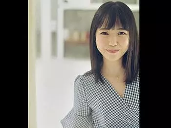 【AVデビュー】愛嬌バツグンの可愛いスレンダー美少女がカメラ前で初脱ぎの淫乱セックス◇クンニにフェラし騎乗位で激ピストン