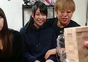 サークル飲み会で彼氏持ち美少女を酔わせてそのままノリで乱交パーティースマホ撮影！！