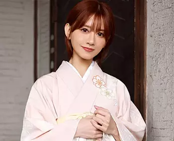 【中出し】パンツ剥ぎ取られて犯される相撲部屋の美女妻！デブさに身動き取れないまま生出しフィニッシュ