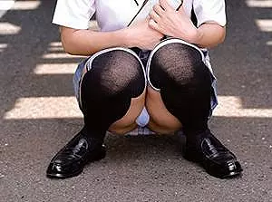 大きな瞳、どこか物憂げな雰囲気の「あい」円で繋がる需要と供給