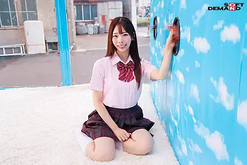 制服女子をミラー越しの彼氏の前で寝取りファック！「間違えちゃった♡」彼氏のちんぽ間違えた罰で激烈ピストン！