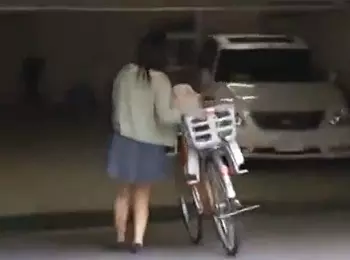 『強姦』粘着尾行された美女人妻が自宅前で暴漢に襲われ激しく痙攣するほど犯される【前田陽菜 】