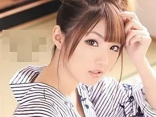 天海つばさ 旅館の和室で美乳ボディを震わせて白昼から濃厚セックスする絶品美女