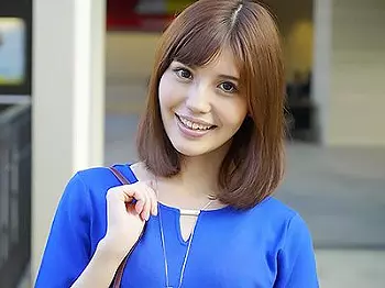 【人妻ナンパ】超美形なセレブ妻をナンパ！オモチャ責めで快楽堕ちして他人棒で生ハメ&膣内射精！