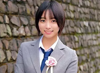 【素人ナンパ】「オマンコいい匂いだね？」卒業したばかりのフレッシュおまんこをいただく！