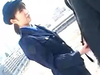 ≪ビルの屋上≫『ミニスカポリス！』屋上でセンズリしてた男をミニスカポリスがフェラ抜きしてくれちゃうｗｗｗｗ