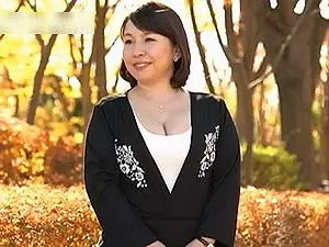 50歳！初めて人前で脱ぐ！ハメる！しかも中出し！ポチャおば様の悶絶模様！