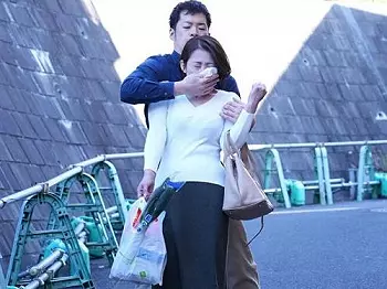 【人妻レイプ】自分勝手な男が隣に住んでる見た目が清楚な人妻を招いて監禁！身体を拘束してマゾ墜ちするまで犯す鬼畜な陵辱強姦