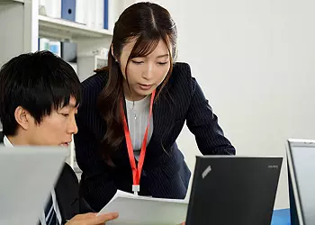 【人妻不倫】社内の美人上司の密会を目撃してから関係が一変！憧れの先輩と濃厚SEXをするようになってしまう＜今井栞菜＞