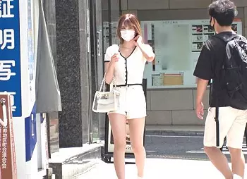 【初撮り・マッサージ】美人の女子大生をナンパしてプチマッサージしながらハメまくるハメ撮りされた美人（らん）ちゃん。