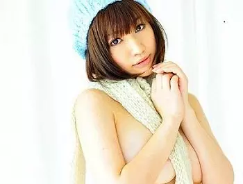 ＜本田莉子＞セクシー下着の姿をした美女が二人の男の性技で美マン濡らして3P交尾！