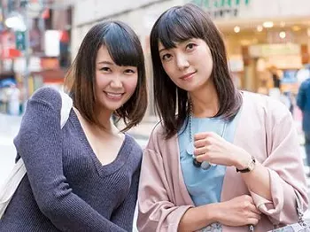 【母娘ナンパ】素人親子ナンパ企画で不倫した四十路熟女お母さん⁉母親＆娘が家族親子丼3P乱交セックスにてエロぶっかけ射精‼