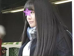 美少女JKが電車痴漢に手淫されて大量失禁＆絶頂ビクブル【桃尻かのん 逆さ撮り ヤバイやつ ロリ 女子高生】