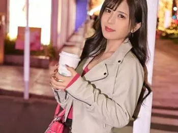 【美巨乳パイパンお姉さんの淫らな乱れ姿】色気ムンムンのお姉さんがカメラの前で大胆に！騎乗位で腰を振りまくり、寝バックで激