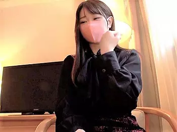【素人】性感帯は‥お尻‥クリ‥全部です//おっぱい感じる男をいじめたくなると言うスレンダー美少女がSっ気全開な痴女プレイ