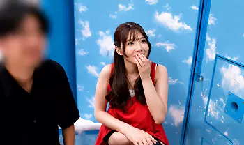 【人妻ナンパ】「服の上からでいいので…」旦那を外で待たせて脇がエロい素人の若妻が着衣で受けられるクイックマッサージ!