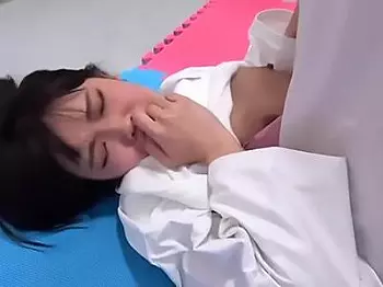 《イラマチオ》「濡れてないもん！」ガチ可愛い女子さんが敗北し衣装を引き裂かれ屈辱の淵に追い込まれ種付けされる！