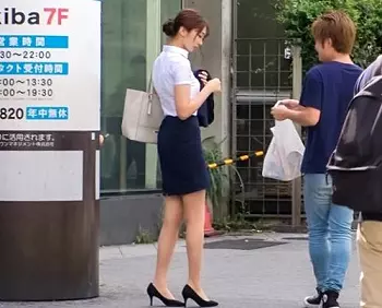秋葉原でナンパしたのは!モデルのような美人OL「ひまりさん 24歳」の彼氏選びはセックスが上手い事が重要だそうです!