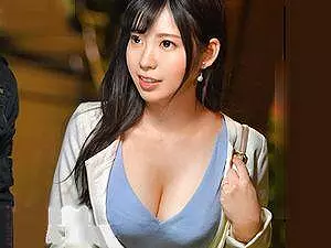 巨乳☆美人妻！素人セレブ人妻ナンパ企画！清楚ツルマン奥さんが他人棒フェラ手コキ・パイズリ、騎乗位クンニ正常位ハメ撮り不倫