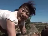 【人妻逆ナンパ】淫乱熟女が黒人チ○ポを逆ナンパ。野外露出でエロ三昧！