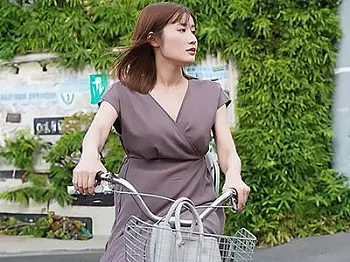 【お漏らし&times;潮吹き】汗だくの美女妻が近隣トラブルから浮気に手を染め全身汗まみれで激しくクライマックスを迎えるｗｗｗ