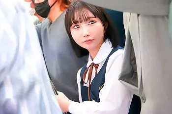【素人】ロングスカート女学生痴漢！恥じらいながら初めてのイキ潮びしょ濡れアクメ！制服を汚しながら抑えられない快楽に絶頂イ