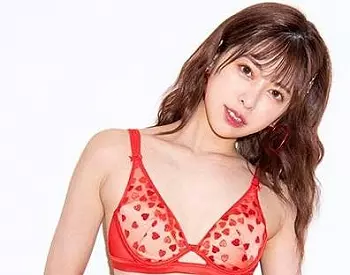 「中出しすれば胸が大きくなるよ」と誘惑され、断りきれずにちっぱい娘が人生初中出し。
