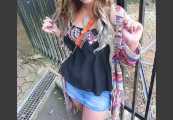 【パイパンギャル】ほぼレイプ状態？！エロい身体したクソビッチ援交ギャルをイラマチオ調教してパイパンを貪りつくすｗｗ