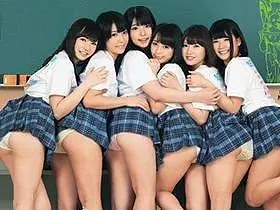 明日は学園祭だから少し飲もっか♡テンション上がりすぎてレズり始めた美少女jk！上原亜衣 佳苗るか 阿部乃みく 彩城ゆりな