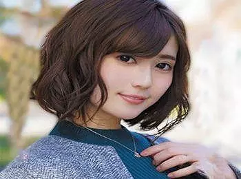 トリミングサロンを経営しているという美人妻。ご主人とは週に3回ほどの営みで、セックスが一番のダイエットだと明るく話す奥さ