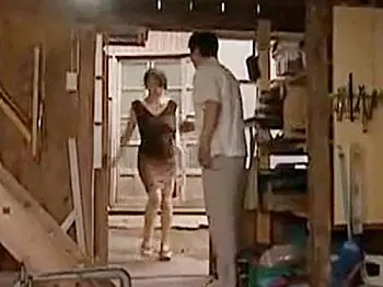 ☆エロドラマ・浮気奥様｜ロマンポルノ・ヘンリー塚本☆飲んだくれ旦那が寝ている隙に不倫相手とセックス楽しむ美熟女奥さんデス